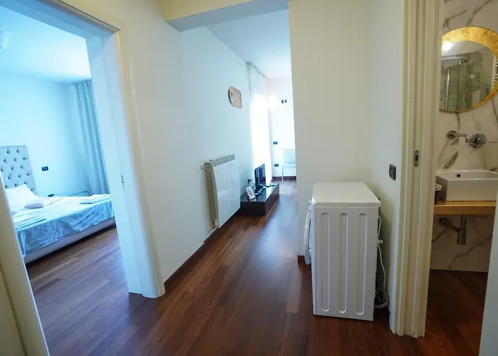 Center Premium Апартаменти *