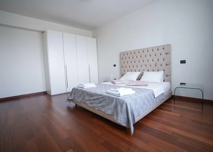 Center Premium Апартаменти *